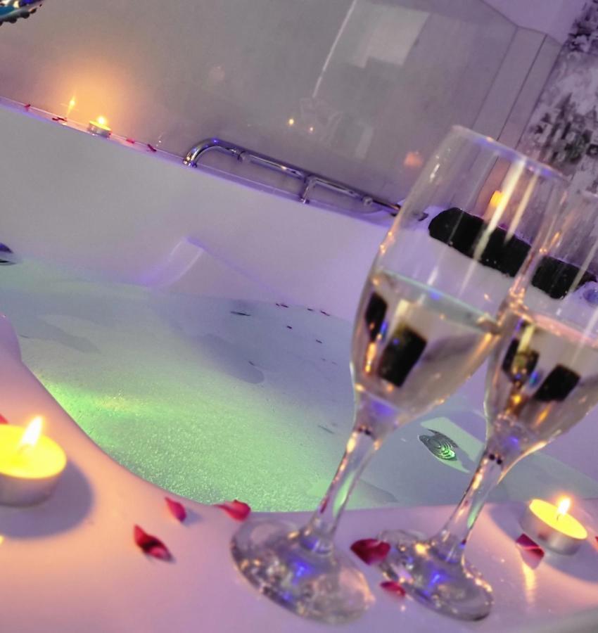 Vip Apartment For Lovers In Кишинів Екстер'єр фото
